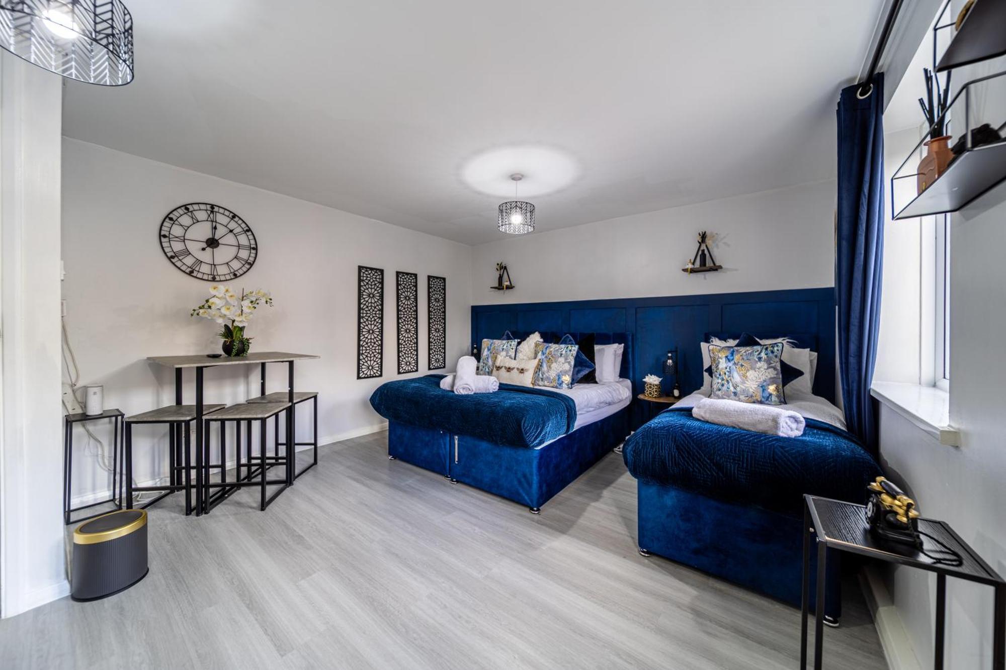 Apartment Luxurious & Spacious 3-br Free Parking Balcony *