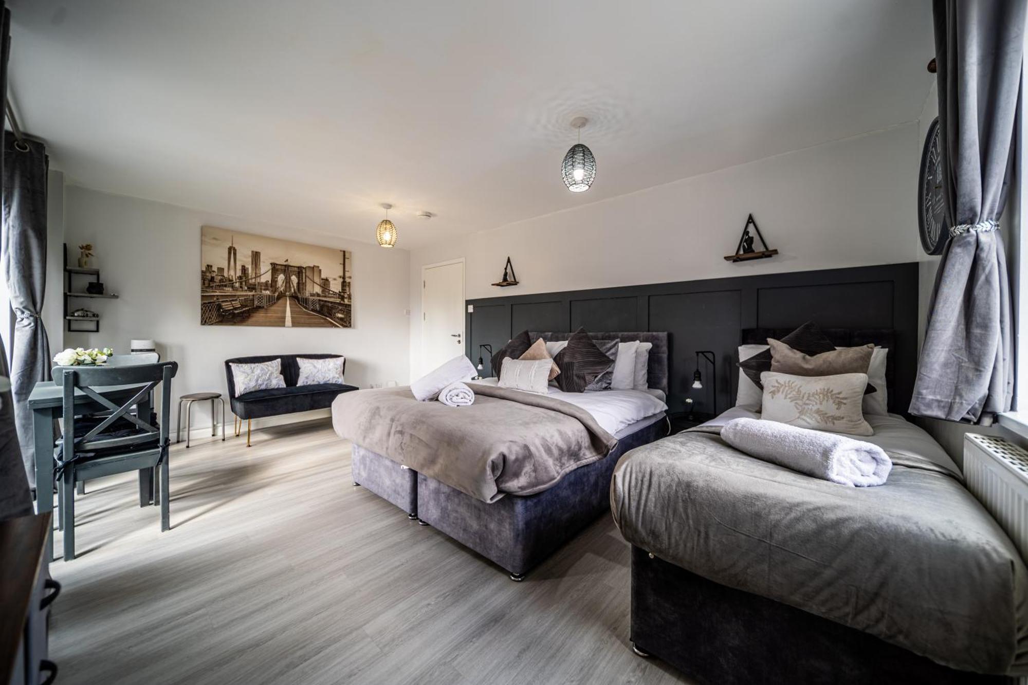 Luxurious & Spacious 3-br Free Parking Balcony